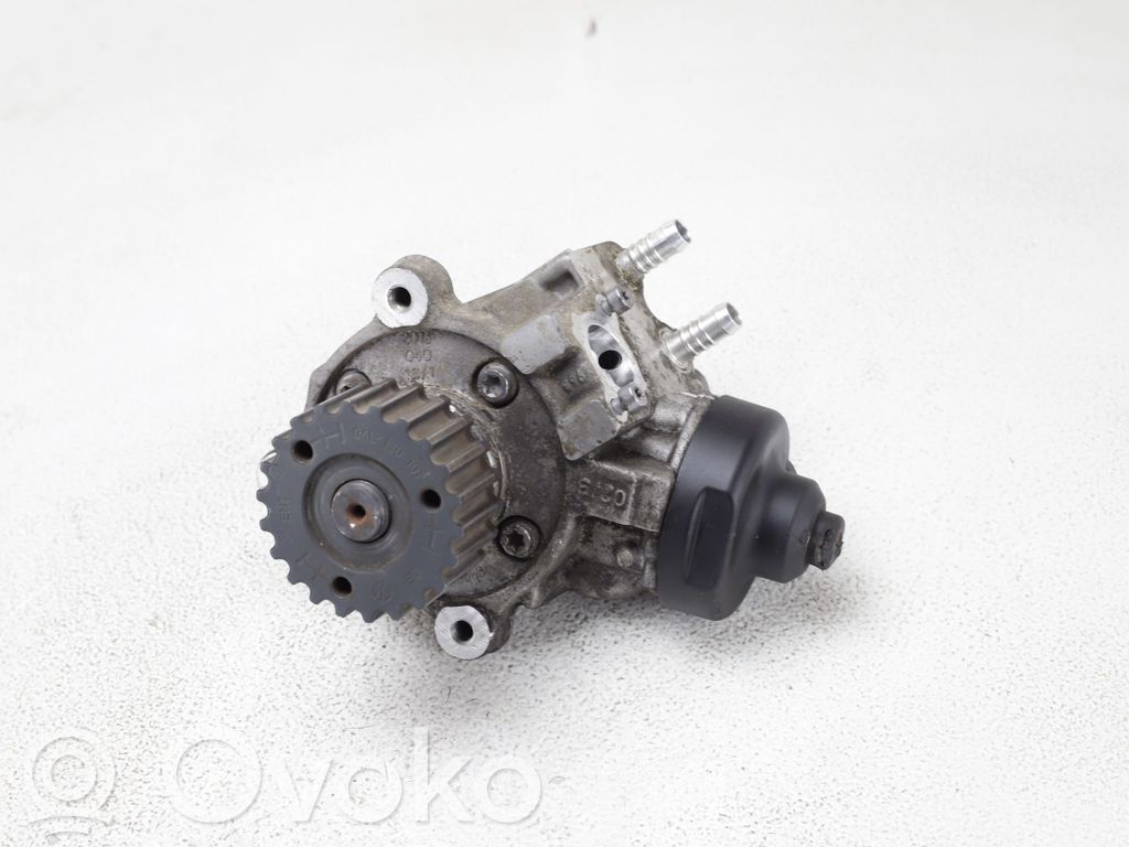 Volkswagen PASSAT B8 Fuel injection high pressure pump 