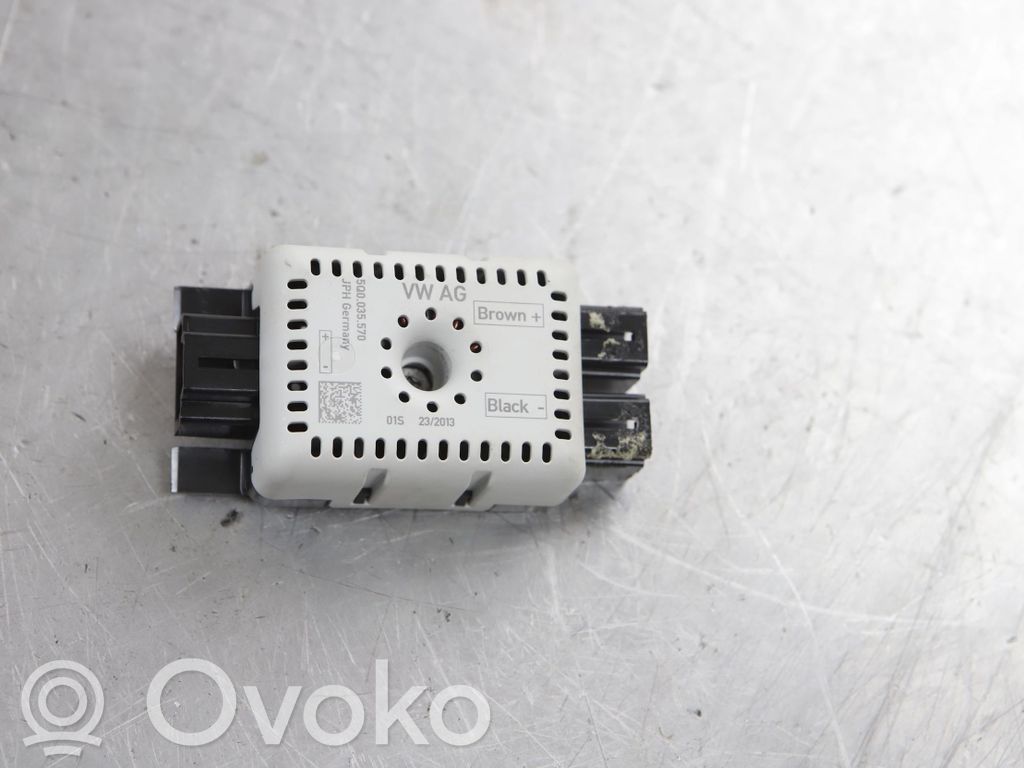 Volkswagen Golf VII Aerial antenna amplifier 