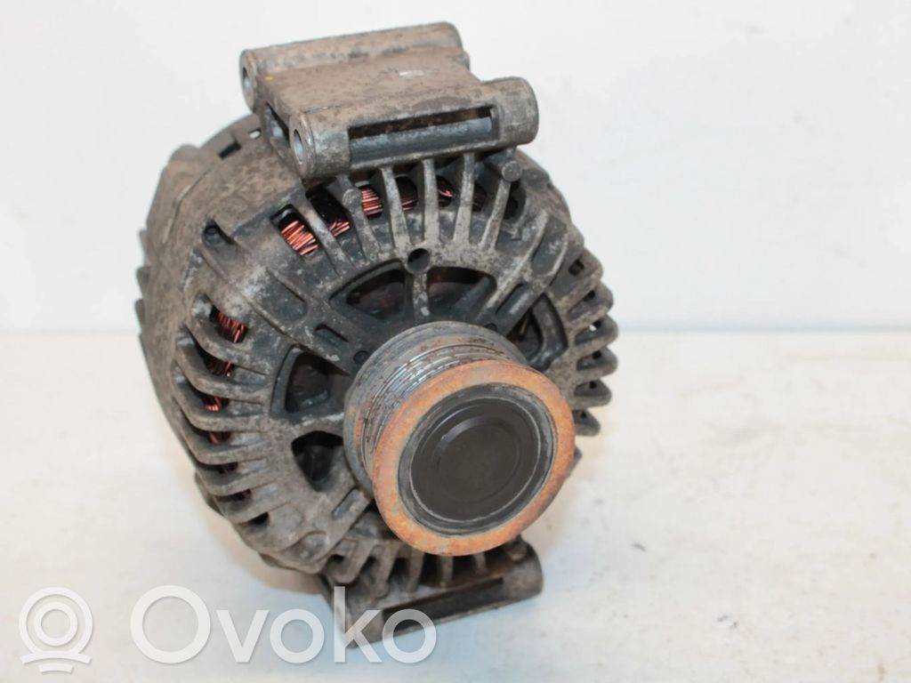 Audi A4 S4 B6 8E 8H Generatorius 