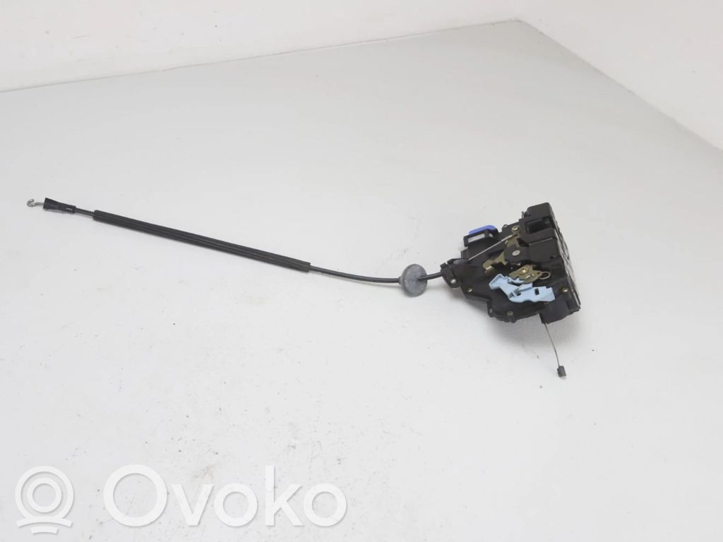 Volkswagen Caddy Priekšpusē slēdzene 