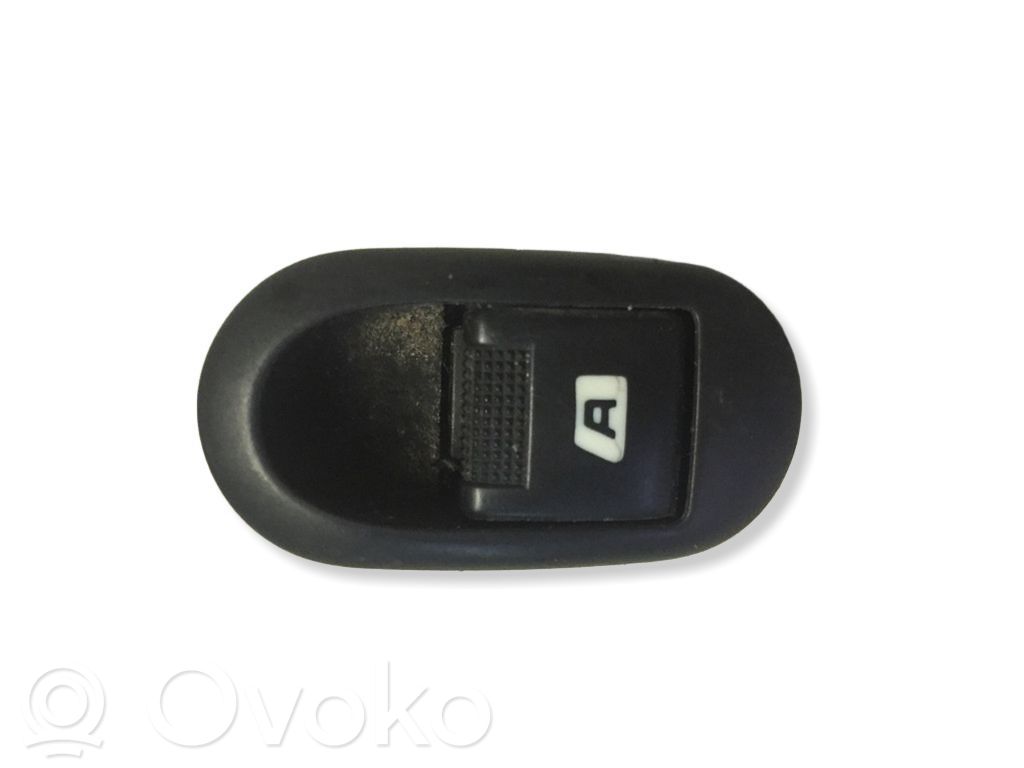 Citroen C3 Electric window control switch 