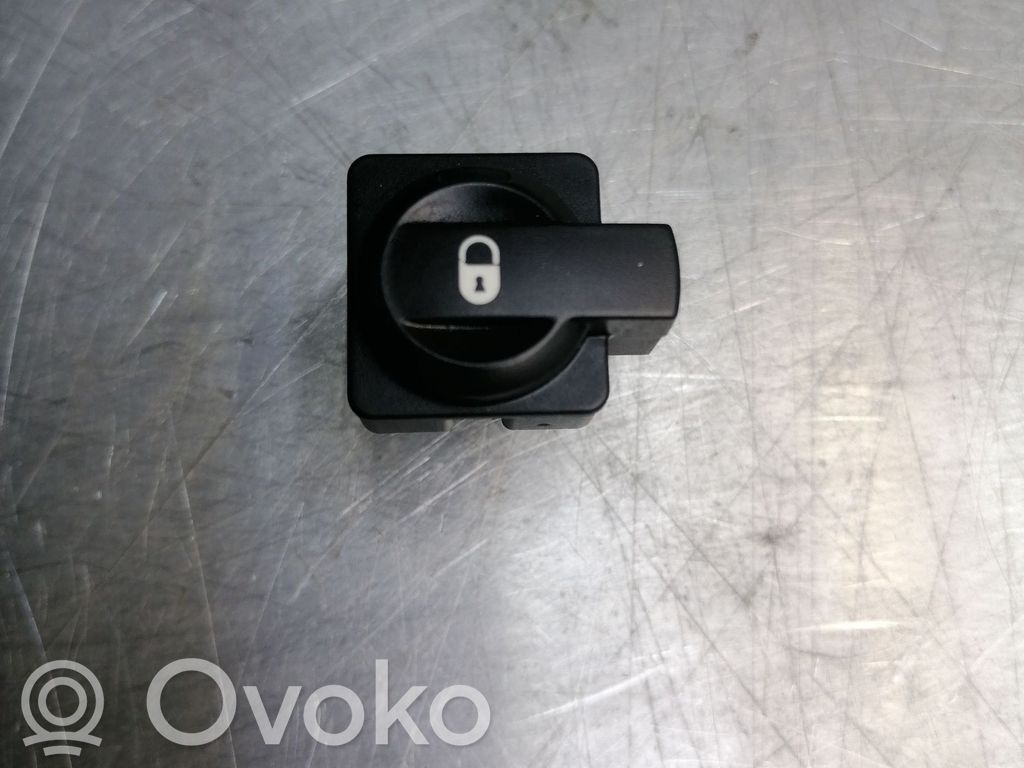 Citroen C4 I Central locking switch button 