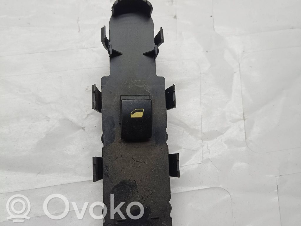 Citroen C8 Electric window control switch 