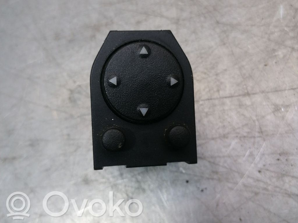 Audi A6 S6 C5 4B Wing mirror switch 