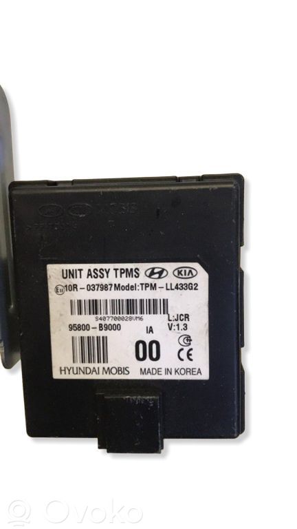 Hyundai i10 Relay mounting block 