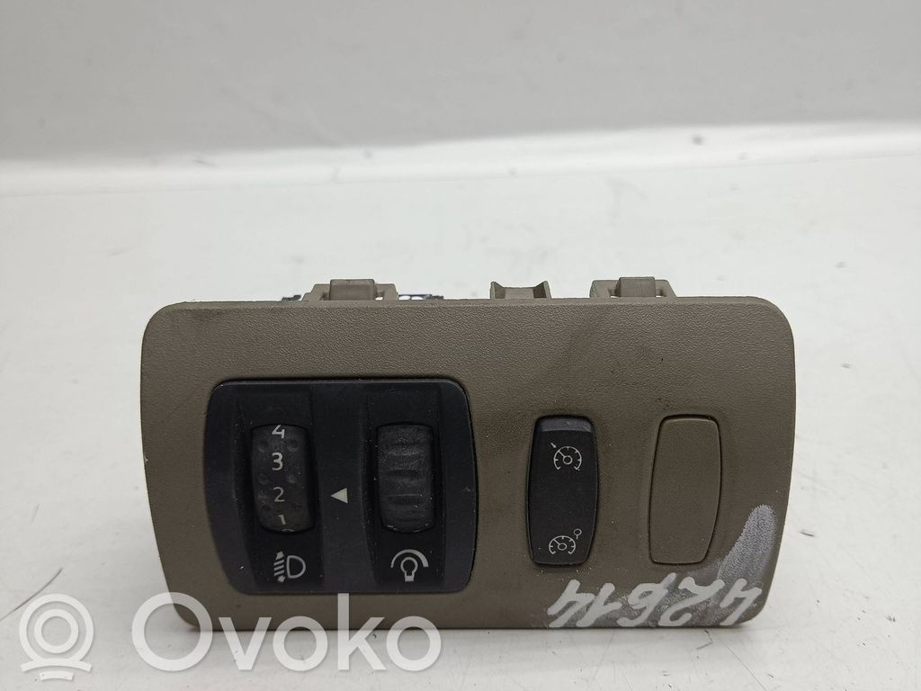 Renault Clio III Headlight level height control switch 