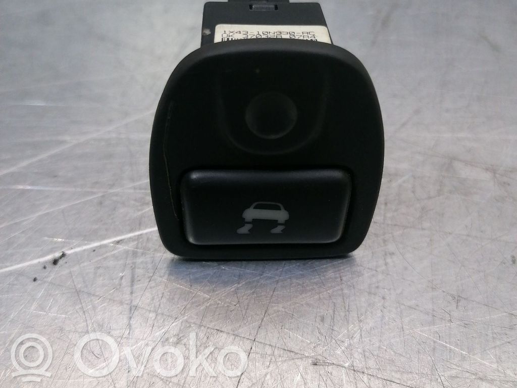 Jaguar X-Type Traction control (ASR) switch 