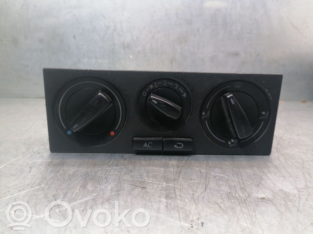 Volkswagen Golf IV Climate control unit 