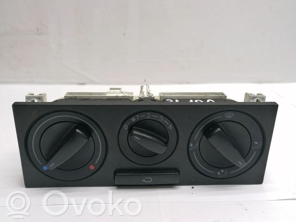 Volkswagen Golf IV Climate control unit 