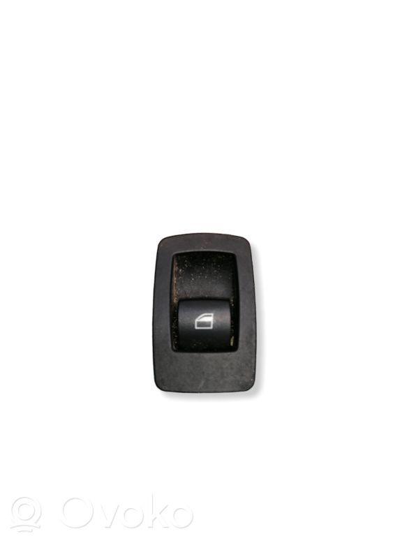 Electric window control switch   6945874