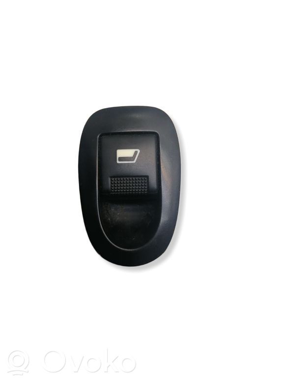 Electric window control switch   25943,M3176