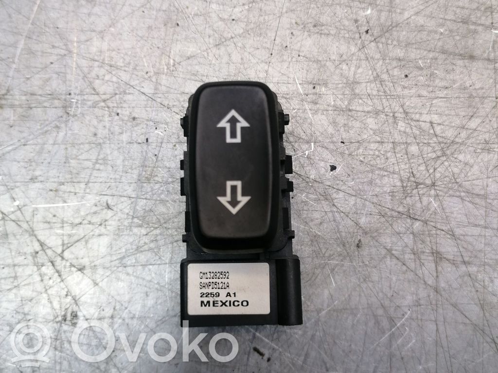 Opel Insignia A Seat control switch 