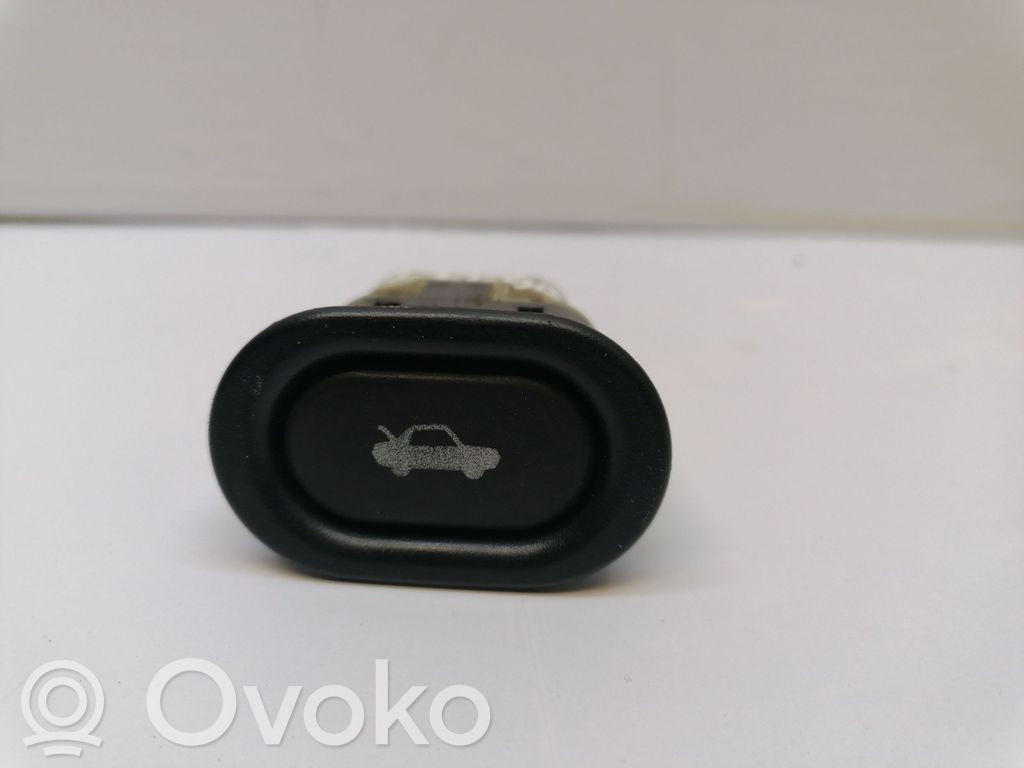 Saab 9-5 Tailgate opening switch 