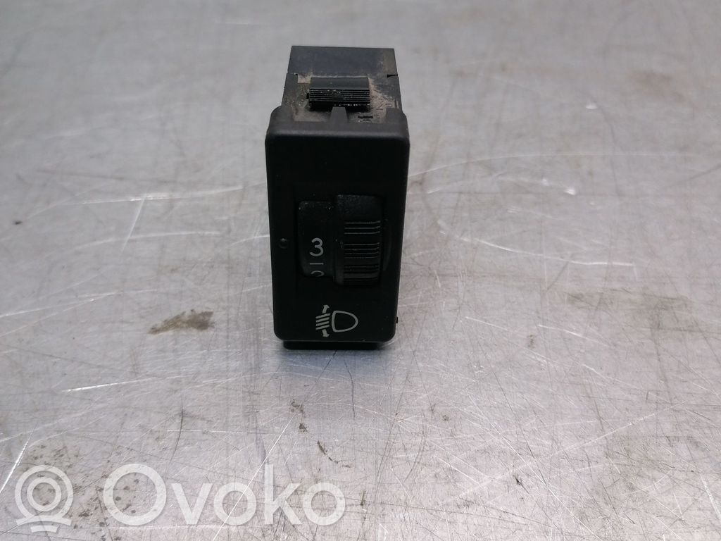Headlight level height control switch   96384422XT