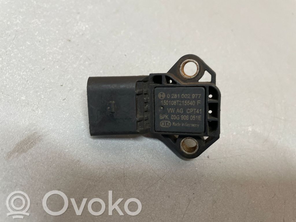 Volkswagen PASSAT B8 Oro slėgio daviklis 