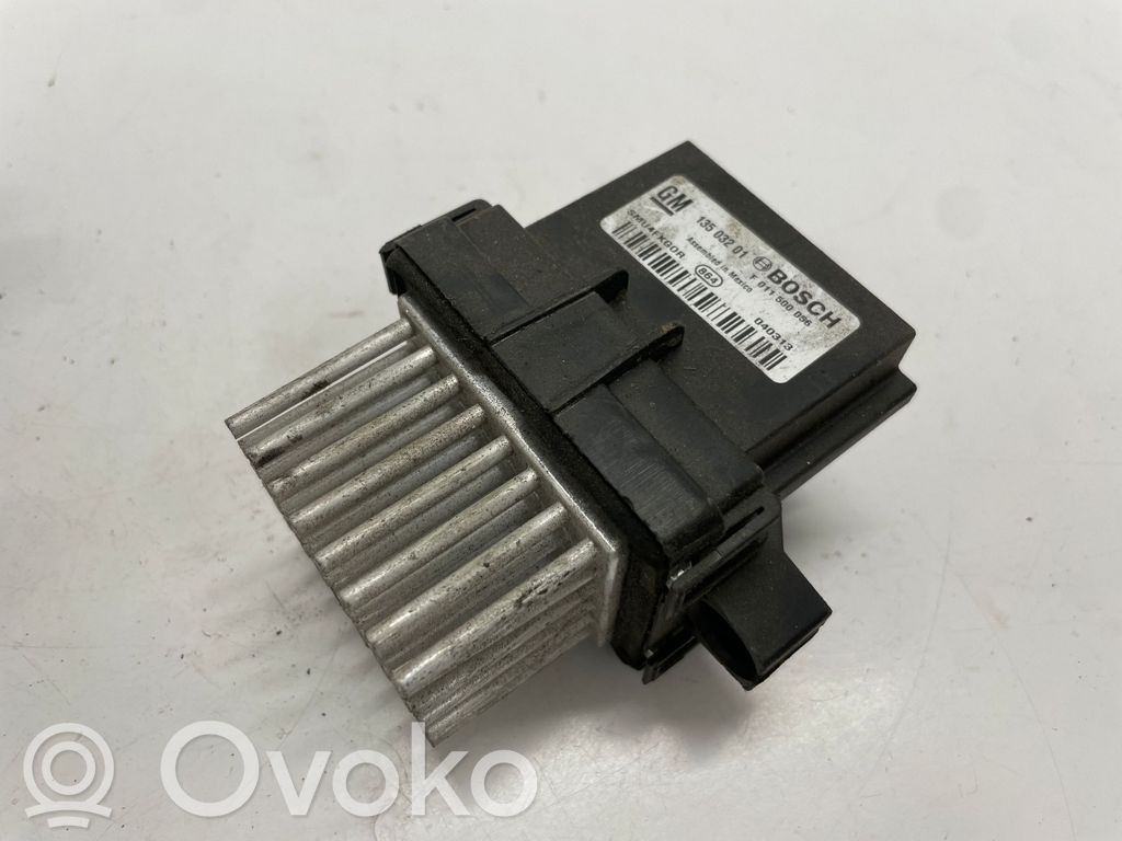 Opel Insignia A Heater blower fan relay 