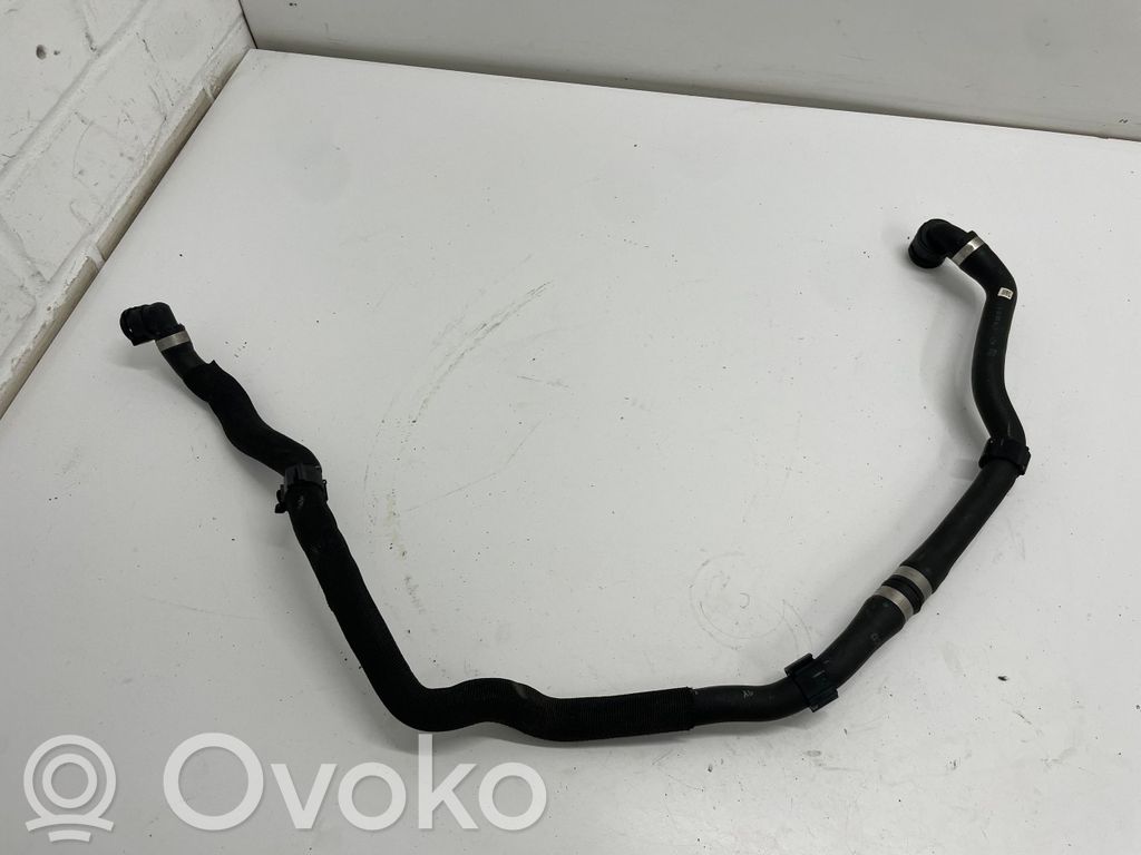 BMW 5 G30 G31 G38 Engine coolant pipe/hose 
