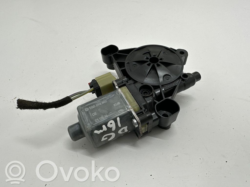 Audi A3 S3 8V Galinis varikliukas langų pakėlėjo 