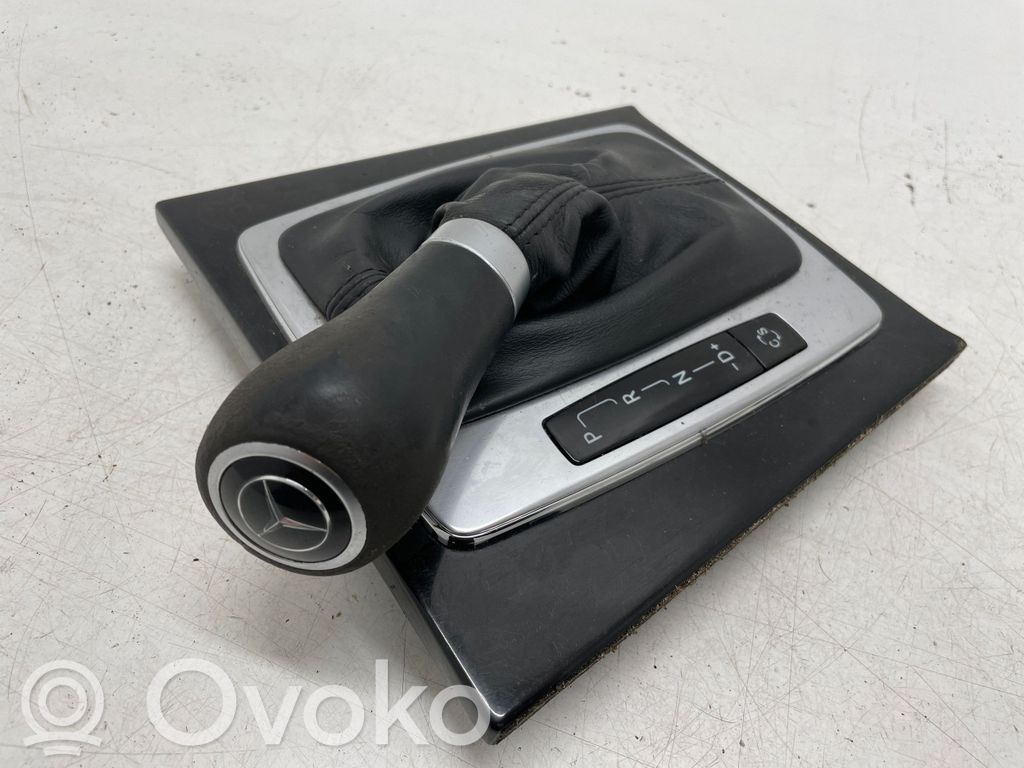 Drążek / Pokrętło zmiany biegów   A2126801507,A2042672310
