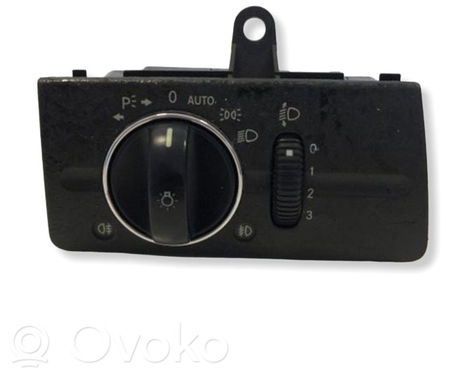 Mercedes-Benz E W211 Interruptor de luz 