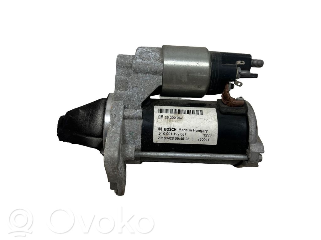 Opel Corsa E Starteris 