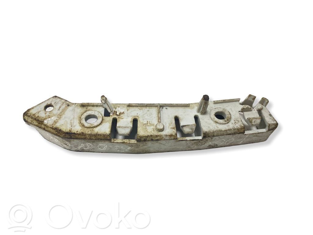 Ford Focus Front bumper mounting bracket 