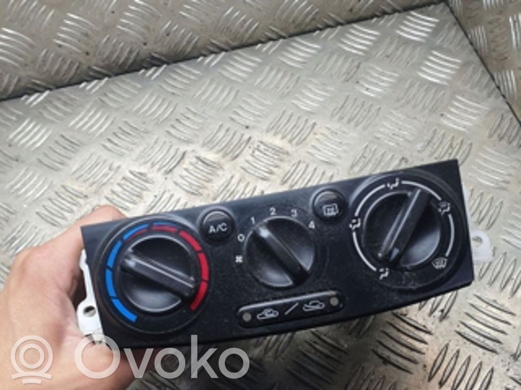Mazda MPV Climate control unit 