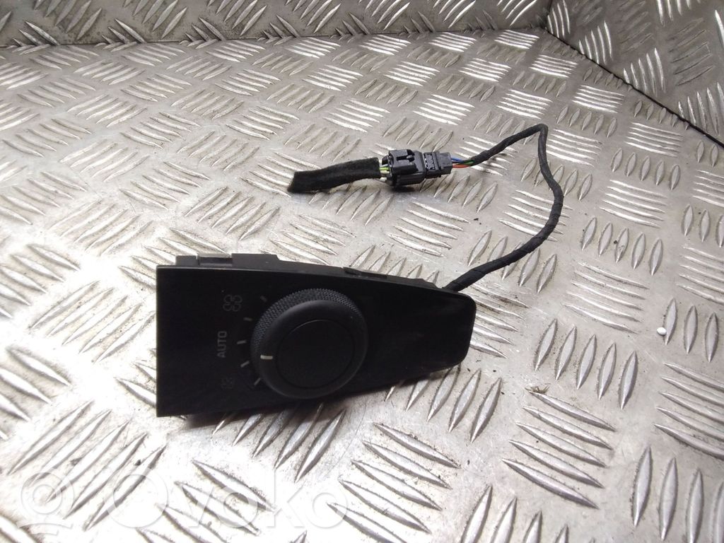 Citroen C4 I Picasso Air conditioning (A/C) switch 