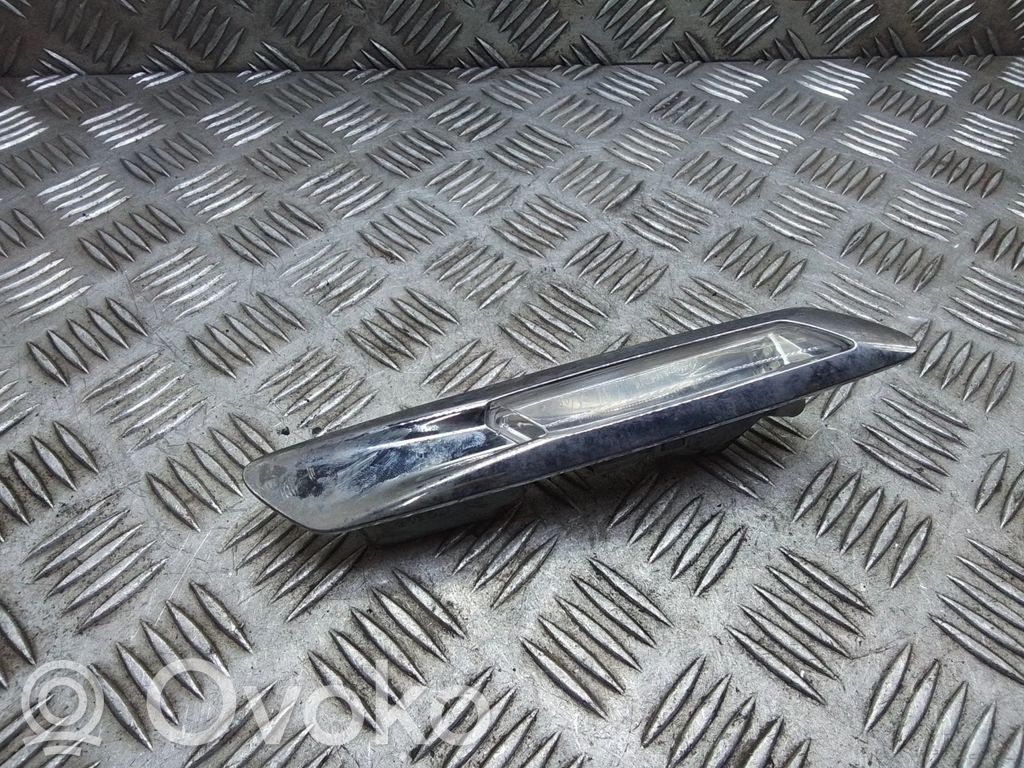 BMW 5 F10 F11 Front fender indicator light 