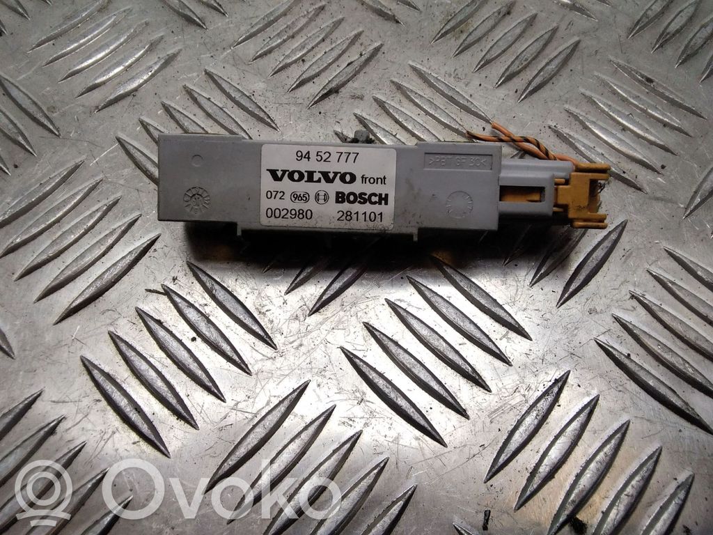 Volvo V70 Airbag deployment crash/impact sensor 