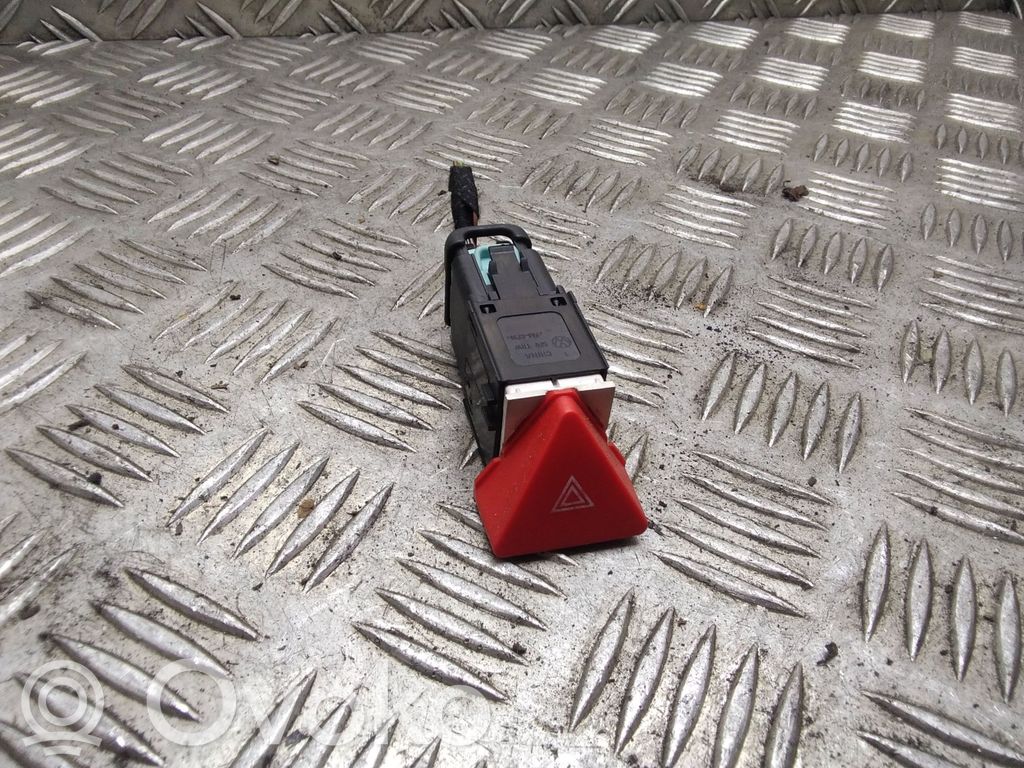Volkswagen Touran I Hazard light switch 