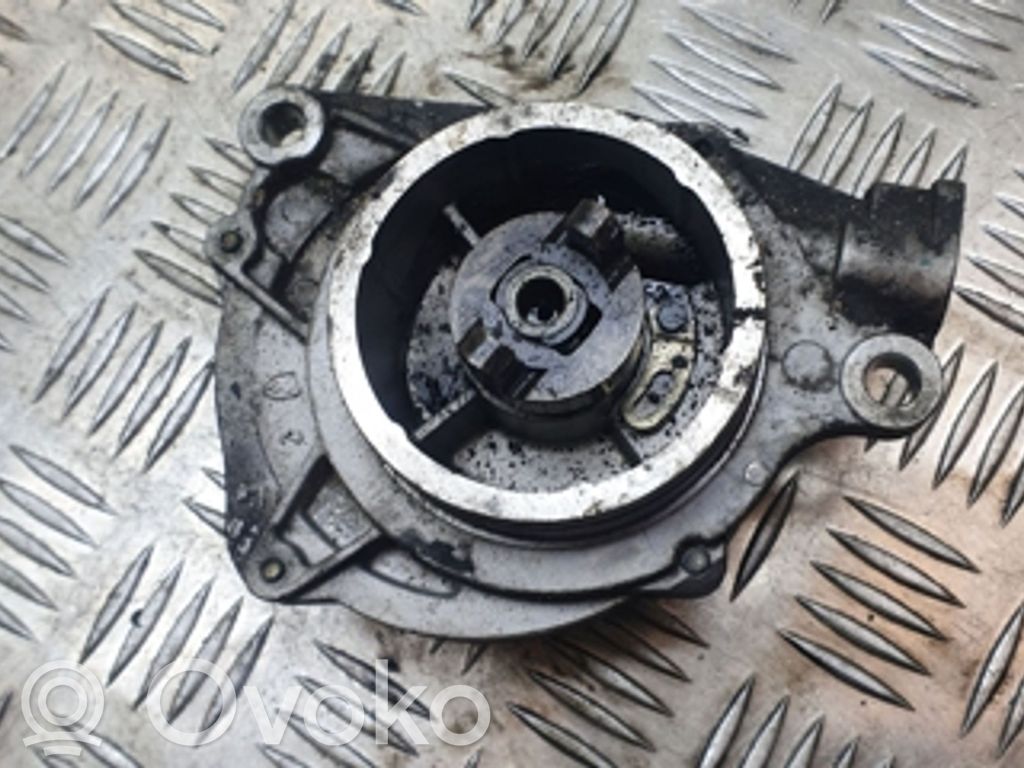 BMW 3 E46 Vacuum pump 