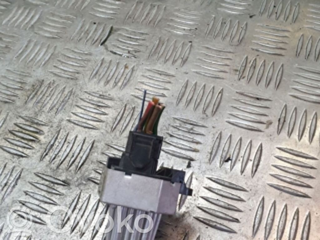 BMW 5 E39 Heater blower motor/fan resistor 