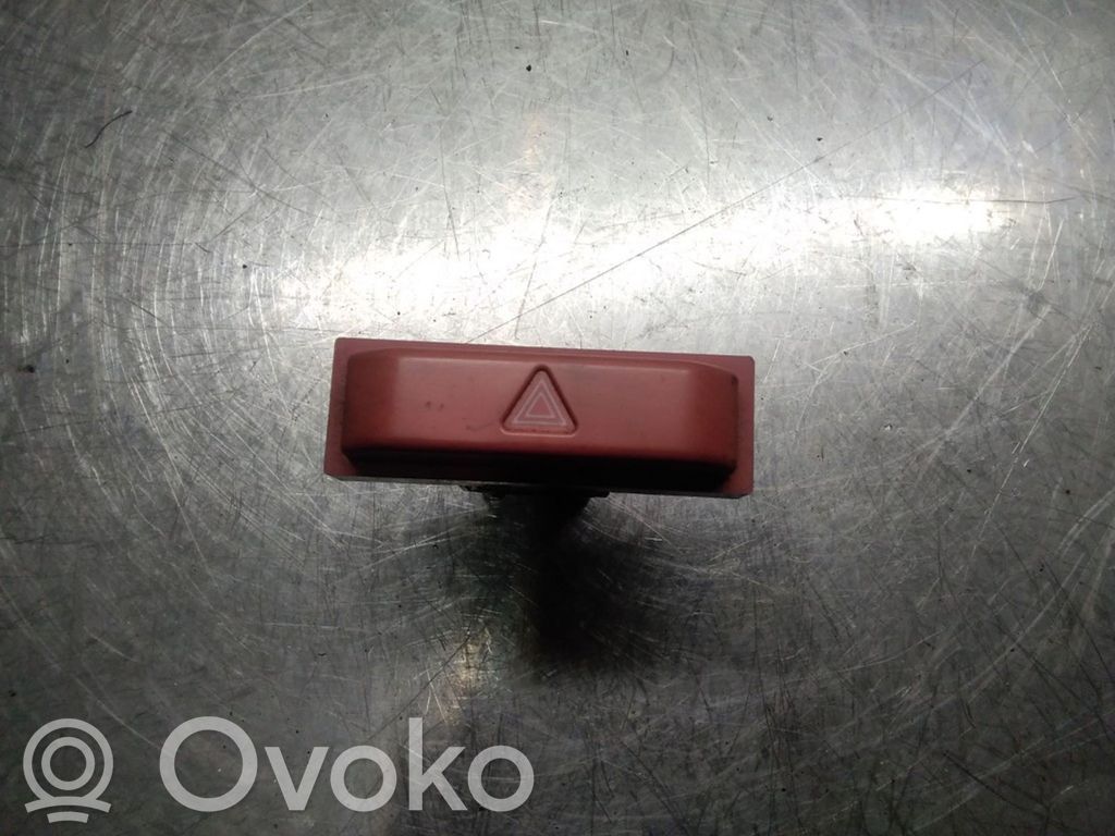 Nissan X-Trail T30 Hazard light switch 