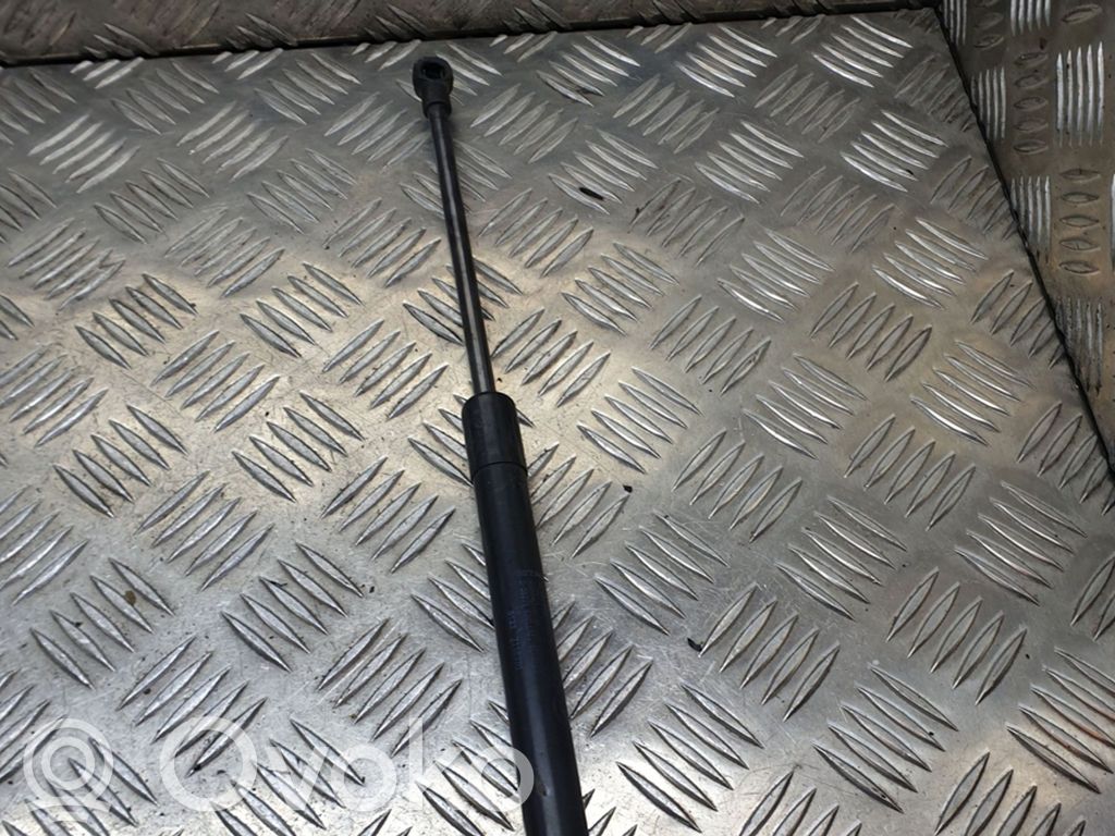 BMW 1 E81 E87 Front bonnet/hood damper/strut 