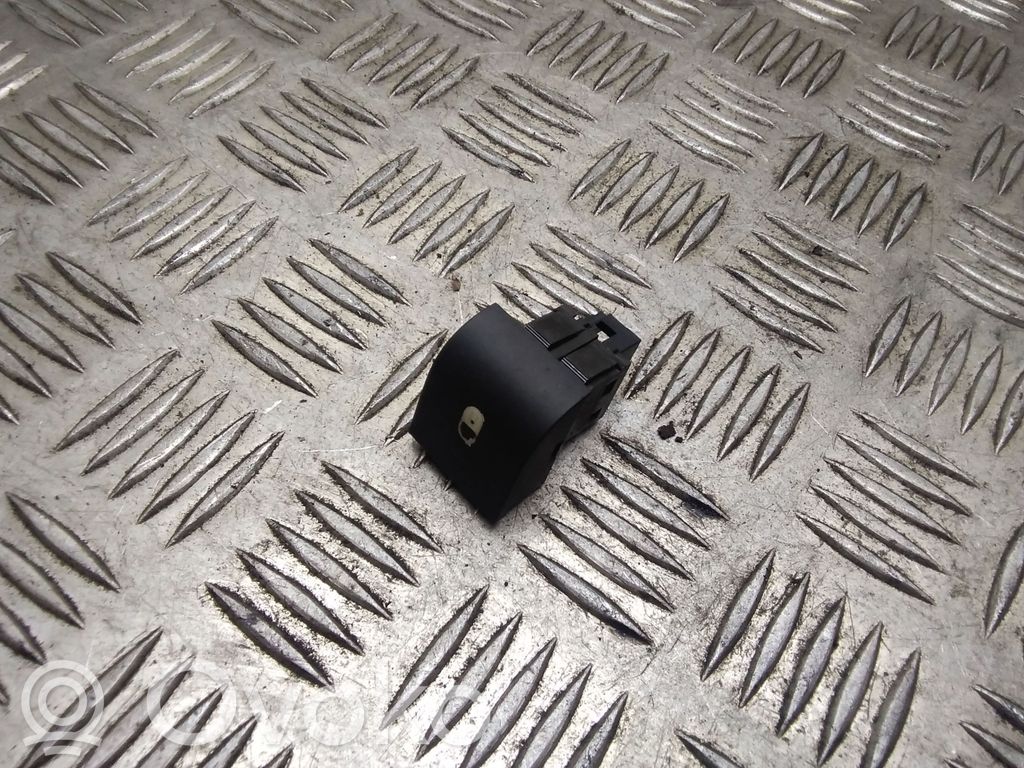 Peugeot 207 Central locking switch button 