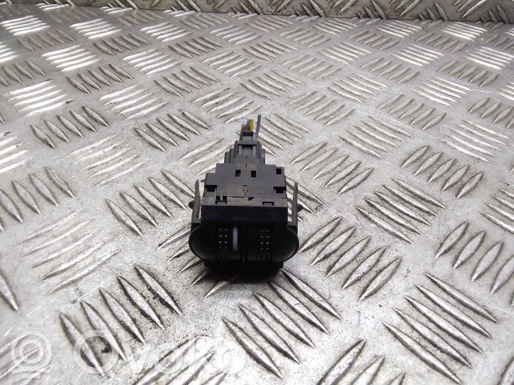 Volkswagen PASSAT B5.5 Headlight level height control switch 
