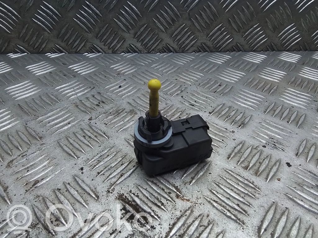 Opel Combo C Scheinwerferstellmotor 
