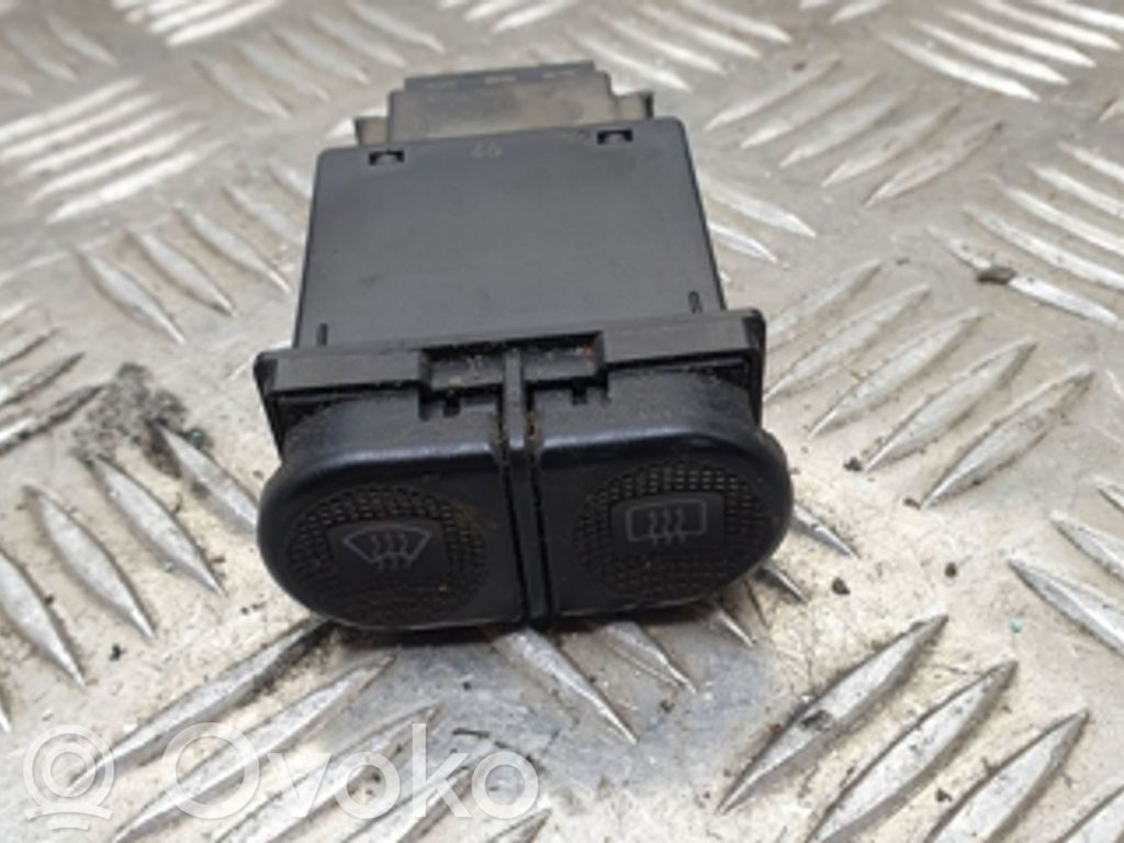 Windscreen/window heater switch   7M095962