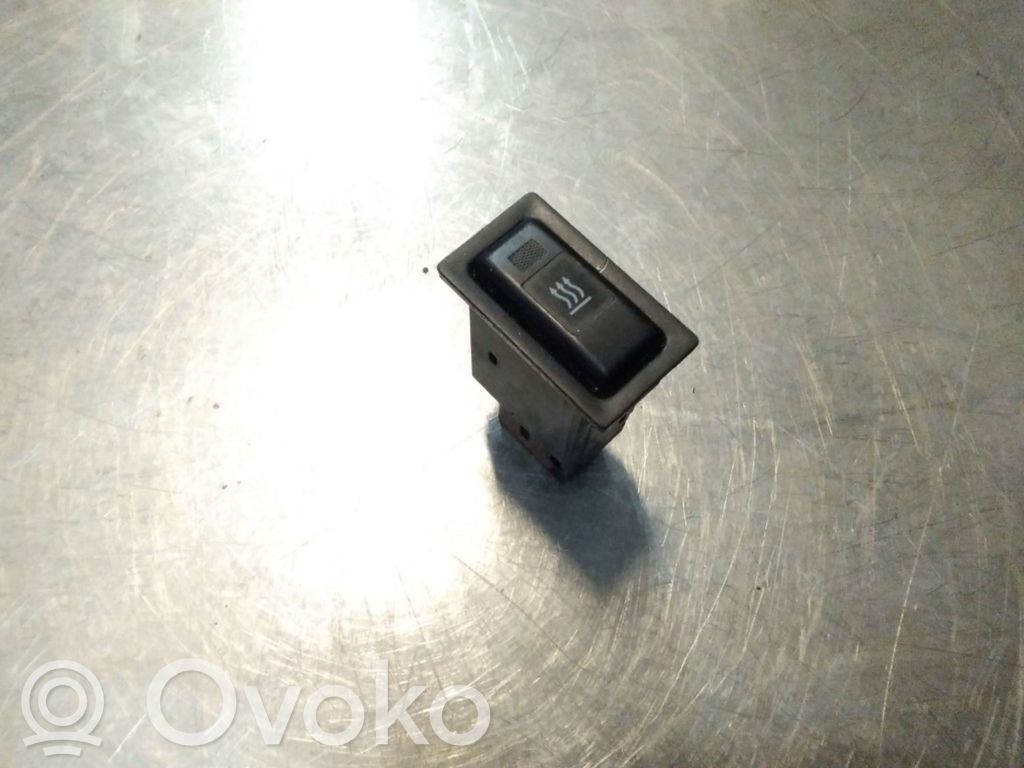 Toyota Yaris Verso Windscreen/window heater switch 