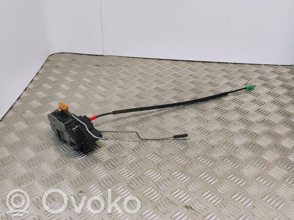 Opel Zafira C Galinių durų spyna 