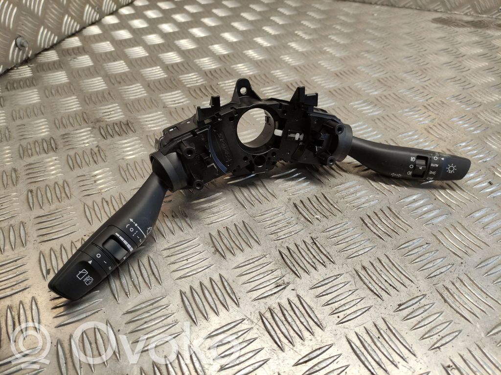 KIA Rio Wiper turn signal indicator stalk/switch 