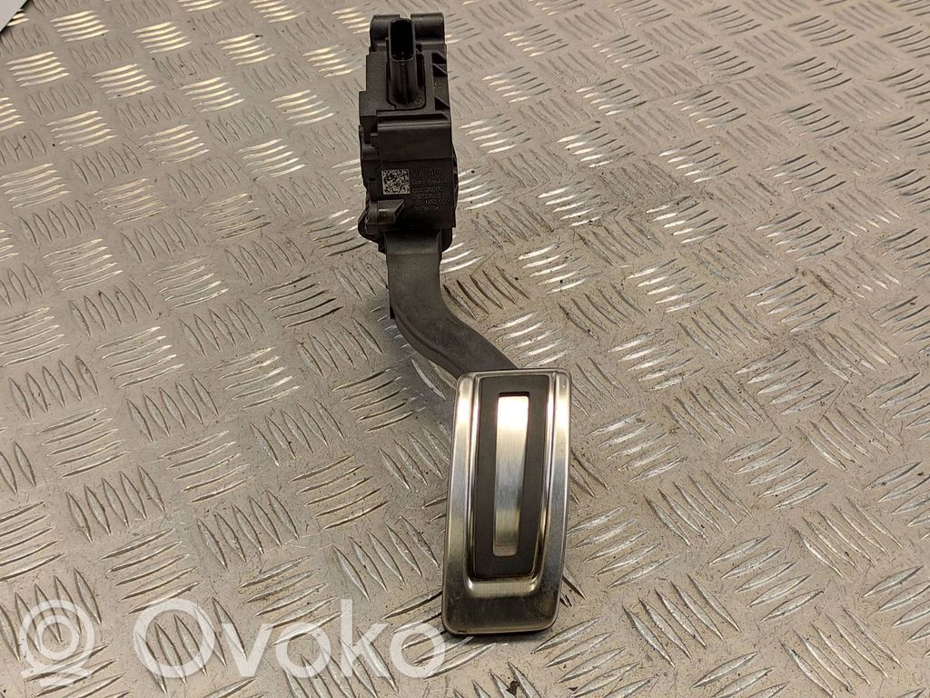 Volkswagen Polo VI Accelerator throttle pedal 