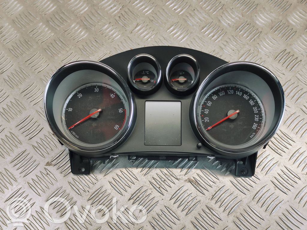 Opel Zafira C Speedometer (instrument cluster) 
