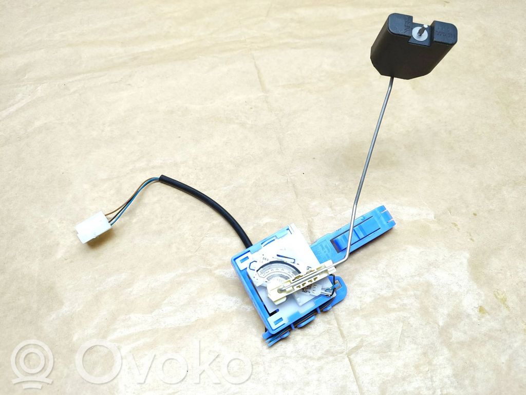 Volkswagen Touareg II Fuel level sensor 