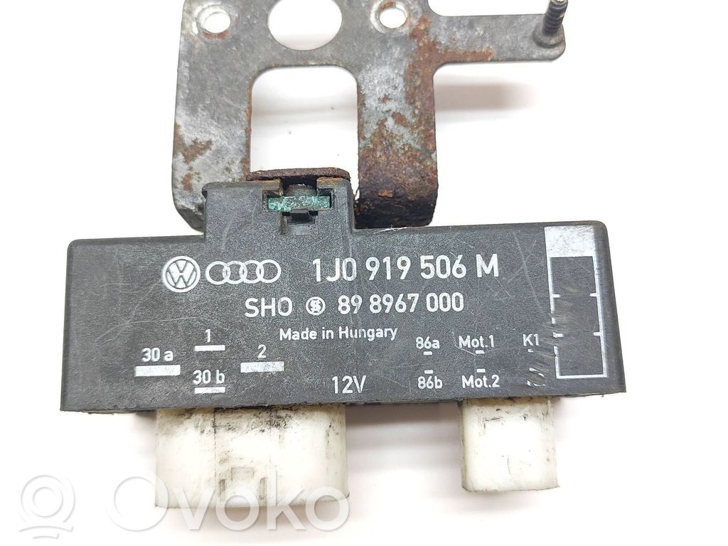 Seat Ibiza IV (6J,6P) Coolant fan relay 
