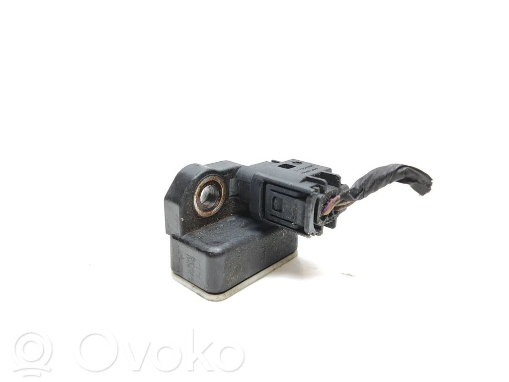 Volkswagen Touareg II Airbag deployment crash/impact sensor 