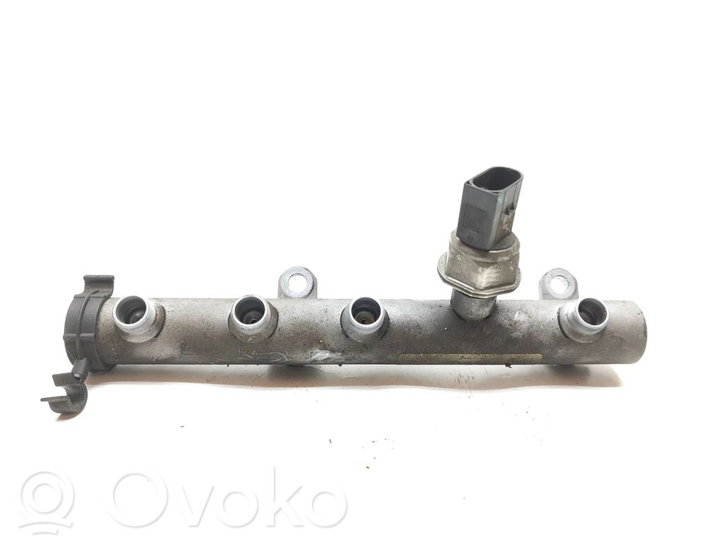 Audi Q7 4L Fuel main line pipe 
