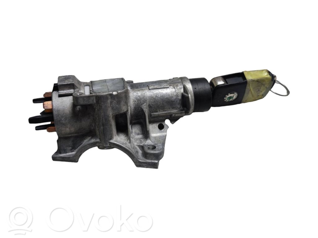 Skoda Fabia Mk2 (5J) Ignition lock 