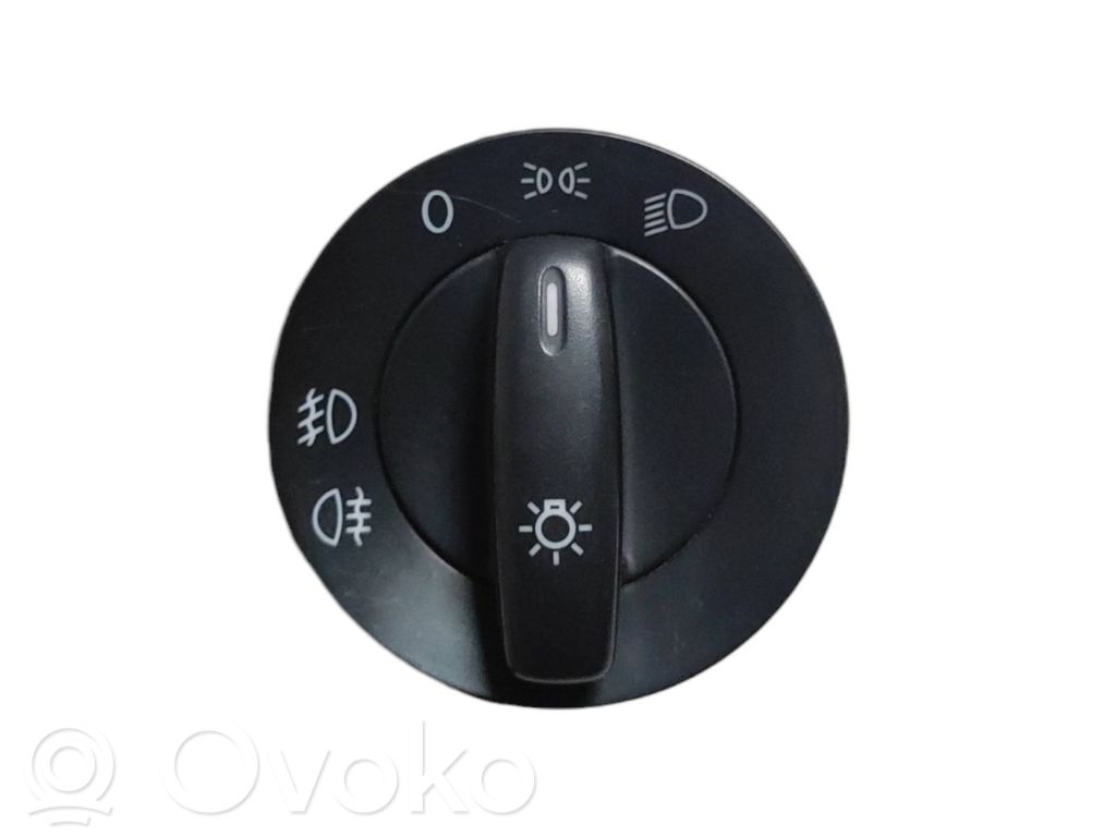Volkswagen Caddy Light switch 